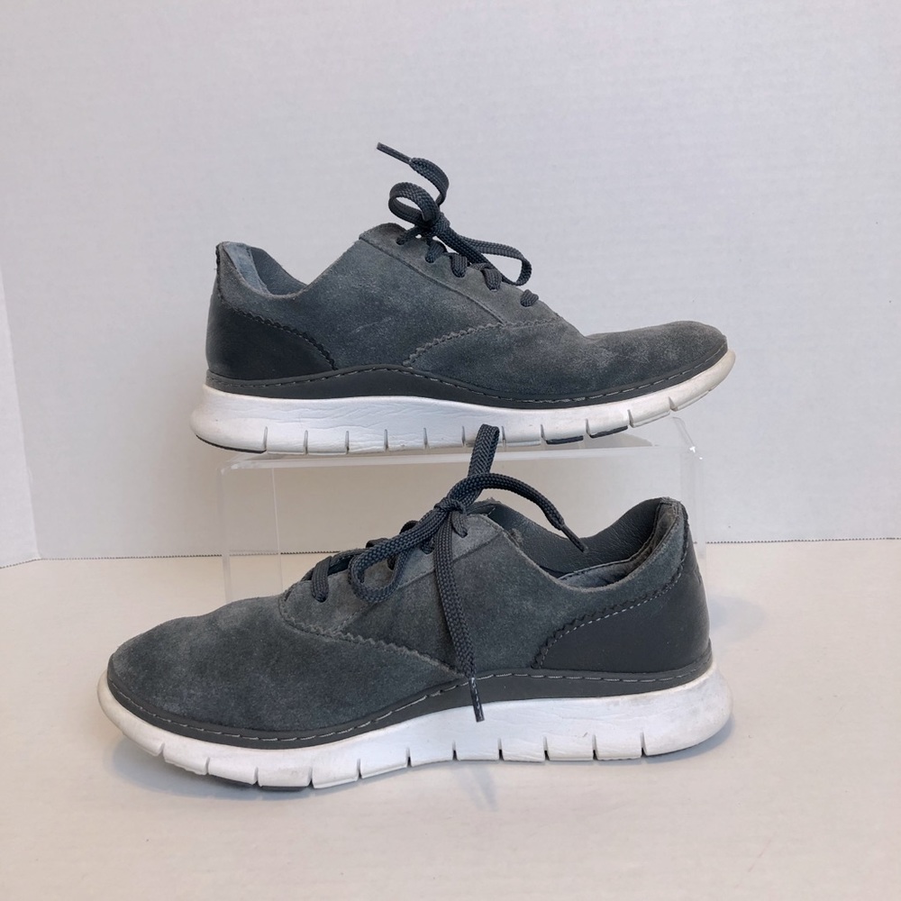 Vionic Casual Suede Sneakers, 7 1/2, Grey